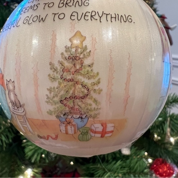 Vintage Betsy Clark Hallmark Precious Moments Christmas Tree Ornament - Picture 9 of 10